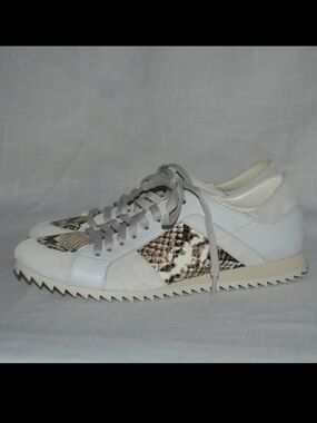 $595 37 6.5 Pedro Garcia White Python Leather Suede Lace Up Shoes Sneakers